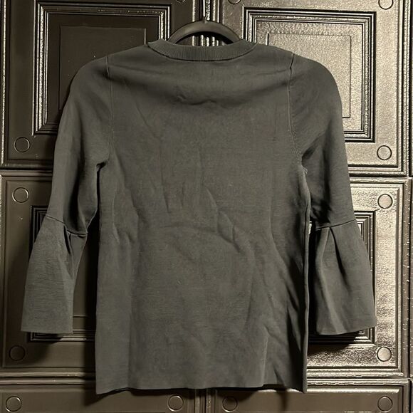 H&M Knit top - Picture 2 of 2